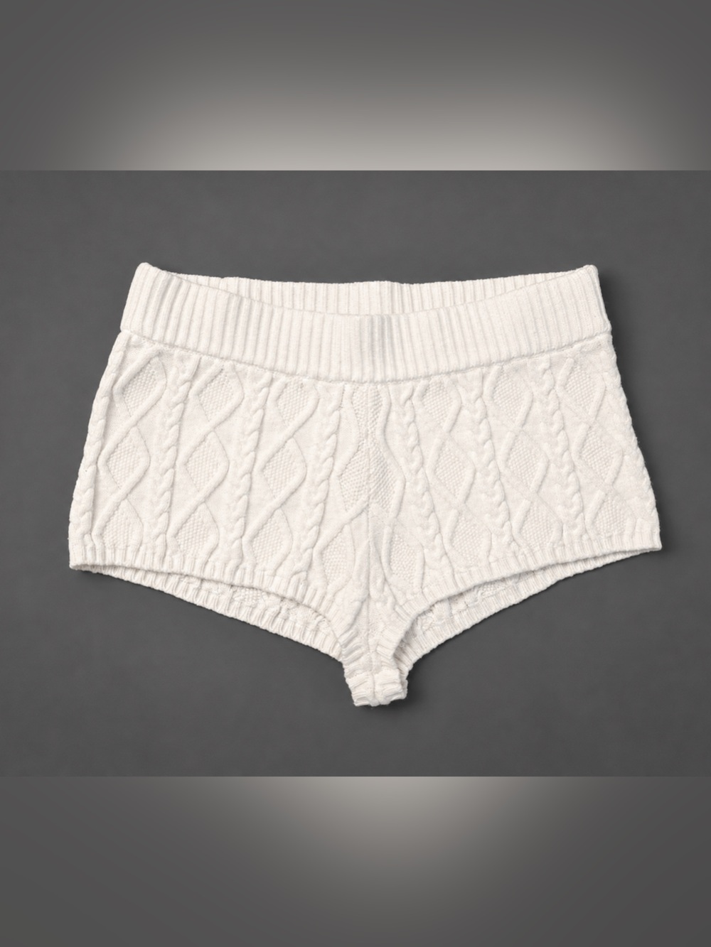 SKIMS Snow Bunny Shop Cableknit Short - Size Small